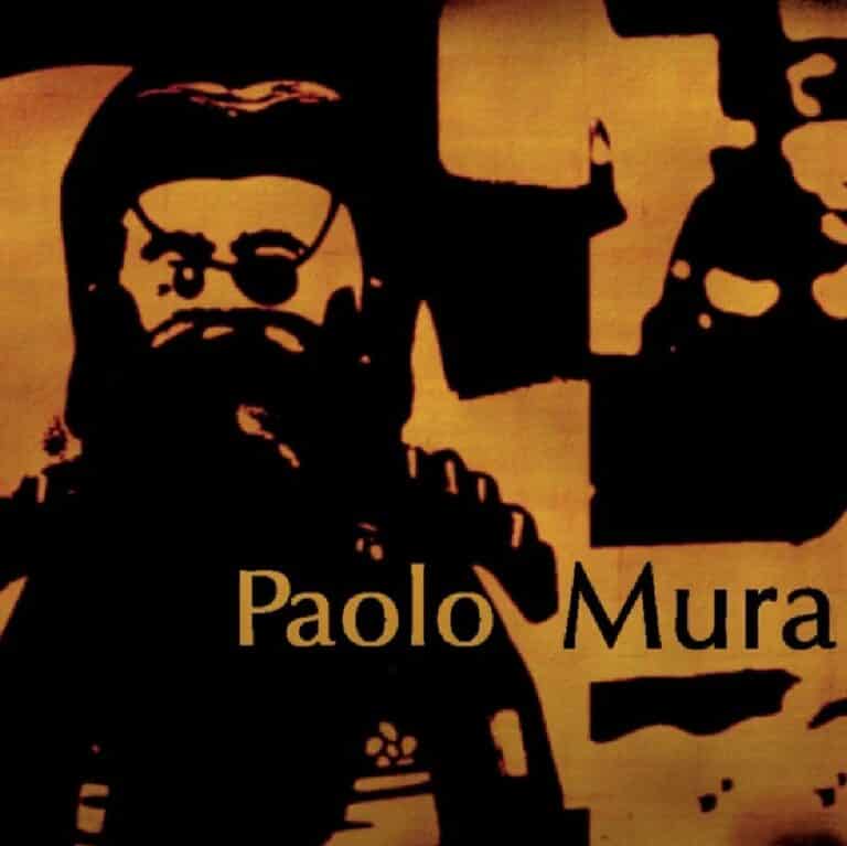 Le nom du réalisateur Paolo Mura est écrit au-dessus d'un dessin qui représente le personnage du Dragon King.